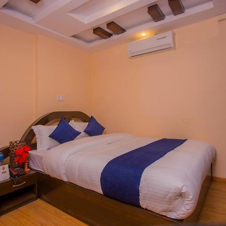 Oyo Hotel Antique Kutty Kathmandu Exterior photo