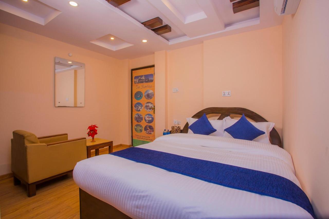 Oyo Hotel Antique Kutty Kathmandu Exterior photo